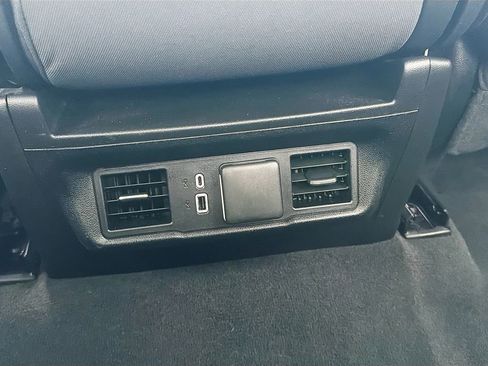 Used 2023 Chevrolet Silverado 1500 LT w/ Protection Package AWD/4WD image 19