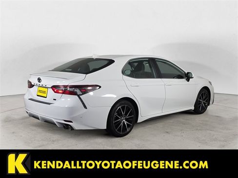 Certified 2023 Toyota Camry SE image 5