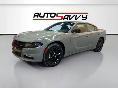 Used 2023 Dodge Charger SXT w/ Blacktop Package AWD/4WD image 3