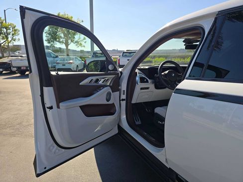 Used 2025 BMW XM AWD/4WD image 20