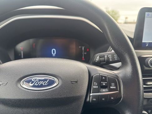 Used 2025 Ford Escape Active AWD/4WD image 12