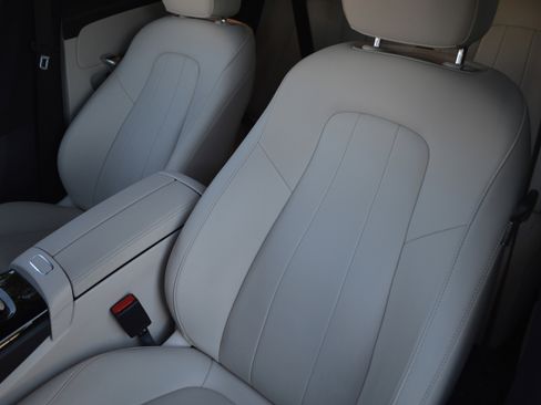 Used 2023 Mercedes-Benz CLA 250 image 28