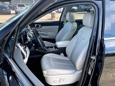 Used 2021 Kia Sorento S w/ Panoramic Sunroof Package image 7