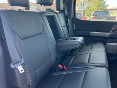 New 2026 Ford F250 Lariat w/ Black Appearance Package image 15