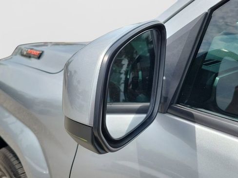Certified 2025 Toyota Tacoma SR5 AWD/4WD image 26