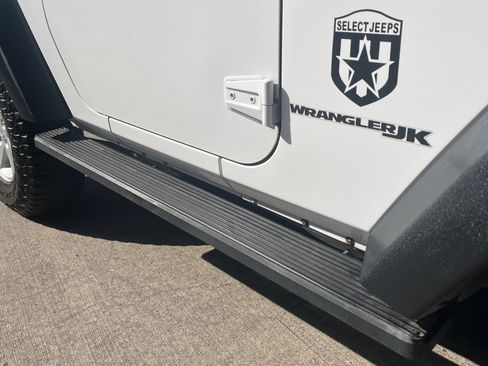 Used 2018 Jeep Wrangler Sport image 15