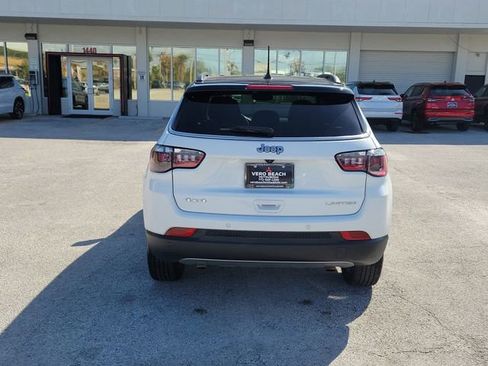 Used 2024 Jeep Compass Limited image 5