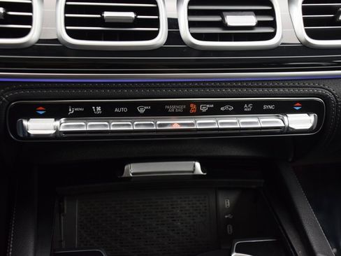 Used 2025 Mercedes-Benz GLE 350 4MATIC image 28