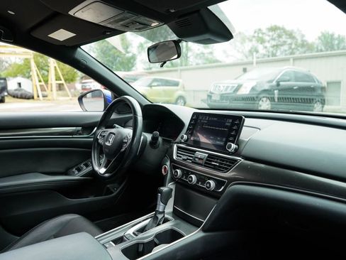 Used 2020 Honda Accord Sport image 34