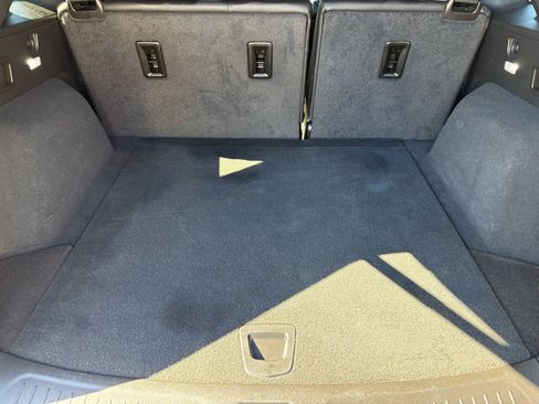 Used 2023 Cadillac XT5 Luxury image 30