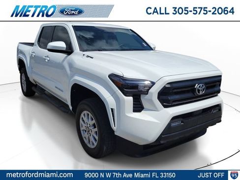 Used 2024 Toyota Tacoma SR5 RWD image 1