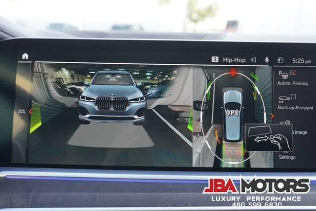 Used 2022 BMW X7 xDrive40i w/ Premium Package AWD/4WD image 40
