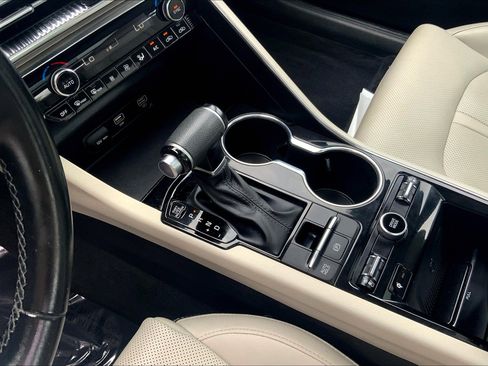 Used 2021 Kia K5 EX image 19