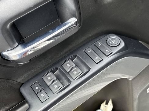 Used 2018 Chevrolet Silverado 1500 LT w/ All Star Edition AWD/4WD image 17