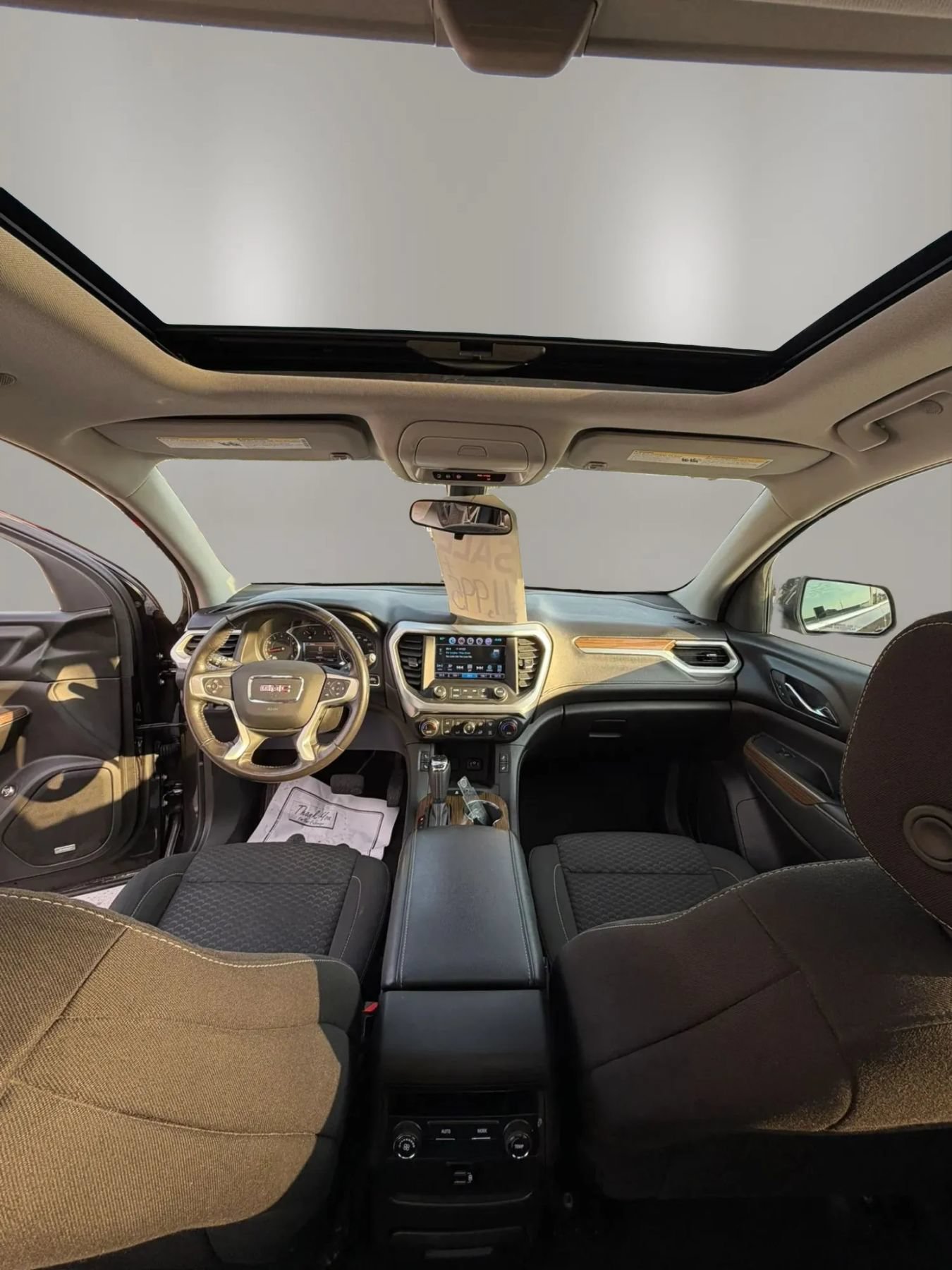 Used 2018 GMC Acadia SLE w/ Driver Alert Package I AWD/4WD image 17