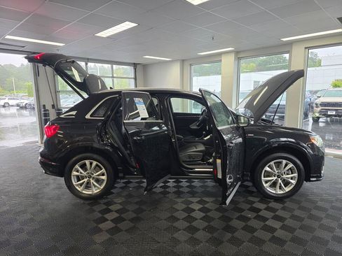 Used 2025 Audi Q3 2.0T Premium AWD/4WD image 17