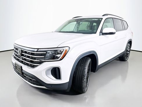 New 2026 Volkswagen Atlas SE AWD/4WD image 3