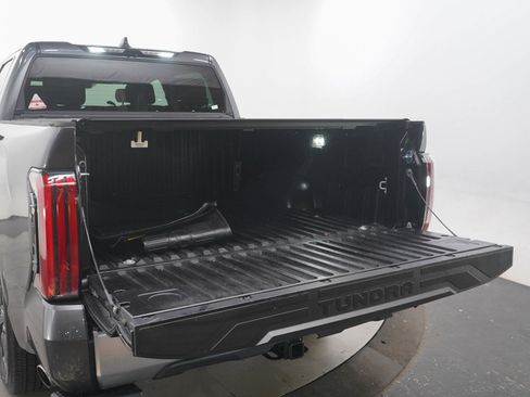 Used 2025 Toyota Tundra Limited image 14