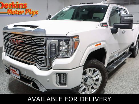 Used 2022 GMC Sierra 2500 Denali AWD/4WD image 1