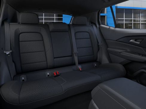 New 2026 Chevrolet Equinox EV LT image 17