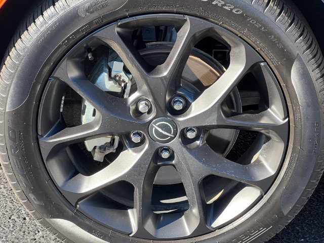 Used 2025 Chrysler Pacifica Limited FWD image 9