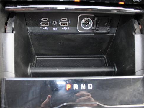 Used 2024 Jeep Grand Cherokee L Laredo image 24