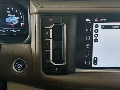 Used 2023 GMC Yukon XL Denali image 16