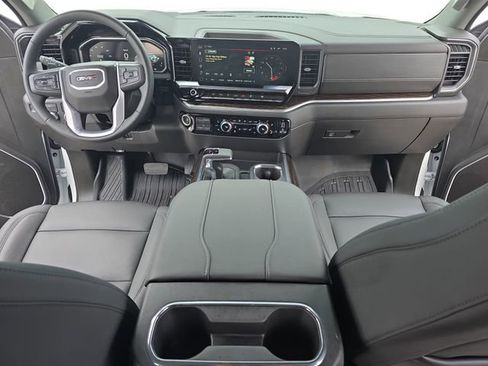 Used 2026 GMC Sierra 1500 Elevation w/ Elevation Premium Package image 9