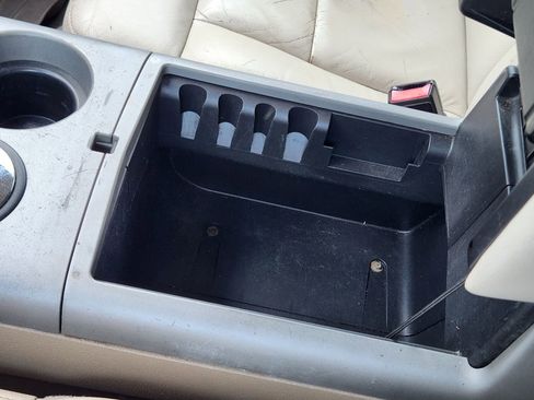 Used 2004 Ford F150 Lariat image 21