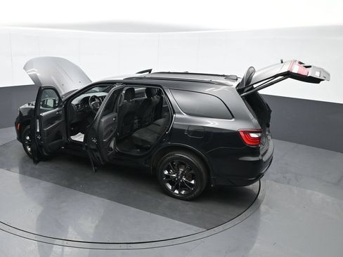 Used 2023 Dodge Durango GT w/ Blacktop Package AWD/4WD image 38