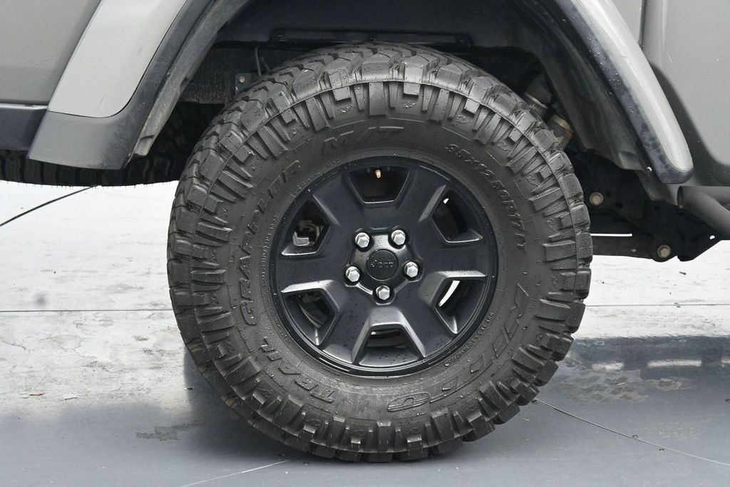 Used 2021 Jeep Gladiator Mojave AWD/4WD image 10