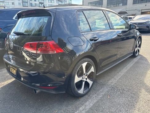 Used 2015 Volkswagen GTI SE FWD image 3