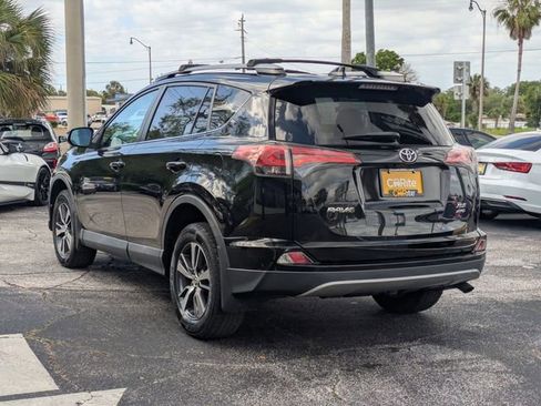 Used 2017 Toyota RAV4 XLE AWD/4WD image 7