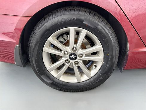 Used 2016 Hyundai Sonata SE image 32