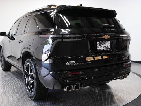 Used 2026 Chevrolet Traverse High Country w/ LPO, Floor Liner Package AWD/4WD image 28