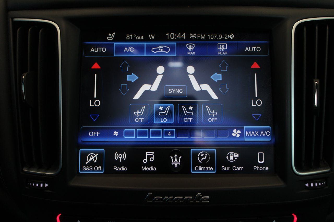 Used 2019 Maserati Levante GTS AWD/4WD image 25