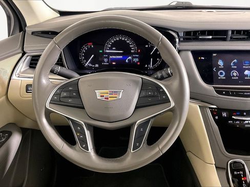 Used 2017 Cadillac XT5 Premium Luxury image 10