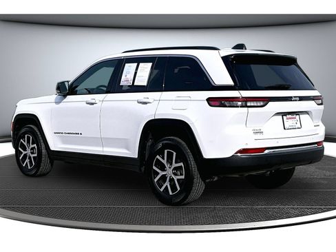 Certified 2025 Jeep Grand Cherokee Limited AWD/4WD image 19