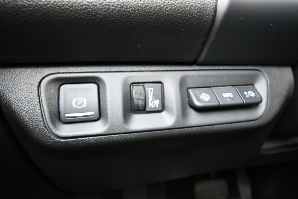 Used 2021 GMC Acadia AT4 w/ GMC Pro Grade Package AWD/4WD image 23