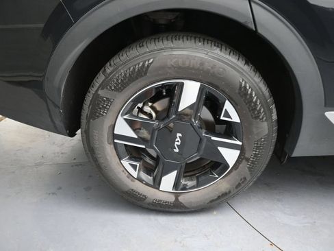 Used 2026 Kia Sportage LX FWD image 17