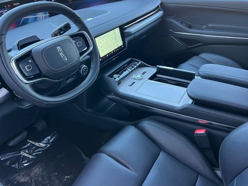New 2026 Lincoln Navigator L Reserve AWD/4WD image 12