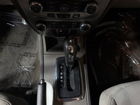 Used 2010 Ford Fusion SE FWD image 14