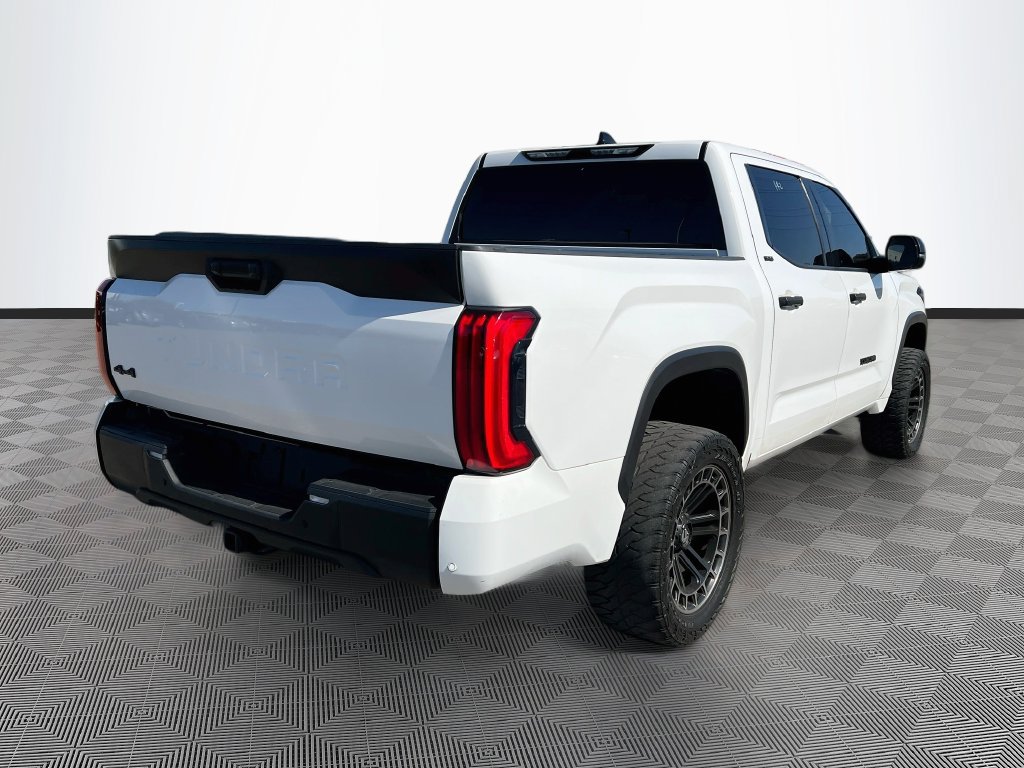 Used 2022 Toyota Tundra SR5 w/ SR5 Convenience Package AWD/4WD image 7