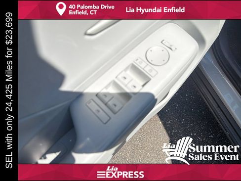 Used 2025 Hyundai Kona SEL AWD/4WD image 12