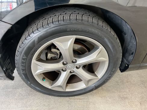 Used 2013 Toyota Venza Limited image 10