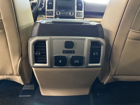 Used 2017 Ford F150 Lariat w/ Equipment Group 502A Luxury image 29