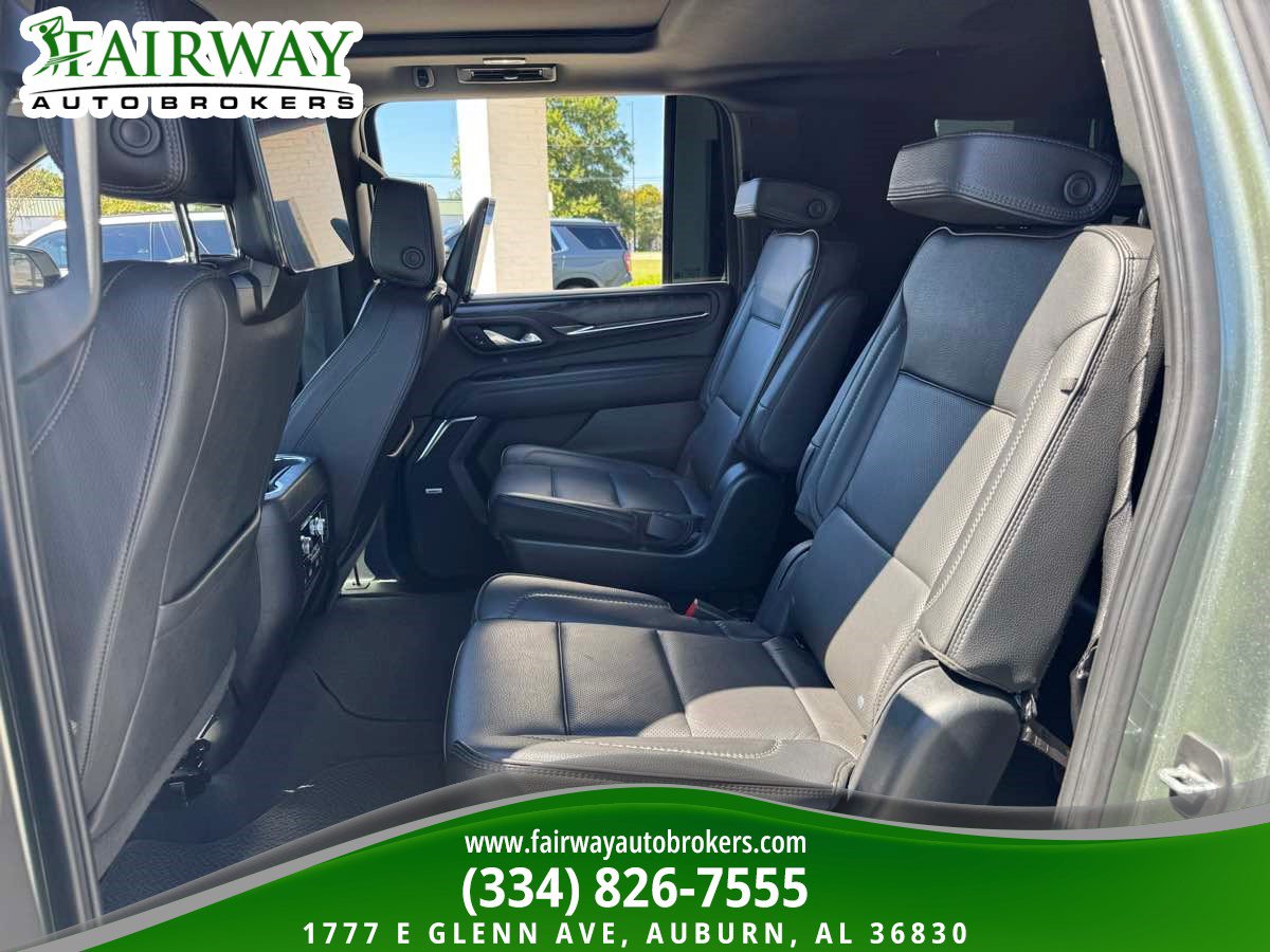 Used 2023 GMC Yukon XL Denali w/ Advanced Technology Package RWD image 12