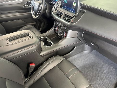 Used 2022 Chevrolet Tahoe RST w/ Luxury Package AWD/4WD image 32