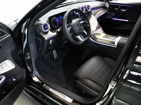 Used 2025 Mercedes-Benz C 300 4MATIC Sedan image 21