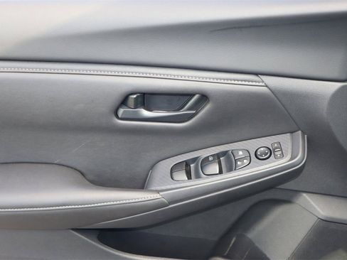 Certified 2025 Nissan Sentra S image 17